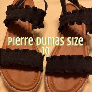 Pierre Dumás (black)